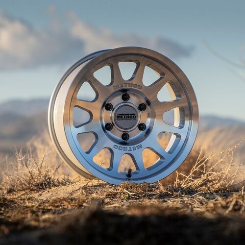 Method MR703 Bead Grip 17x8.5 +0 (6x139.7) Machined Clear Coat