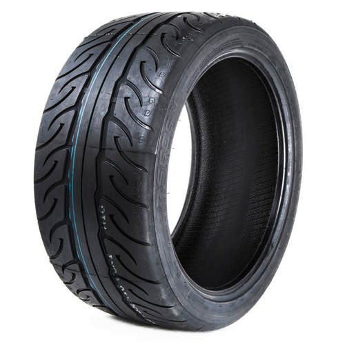 Zeknova 235/40R18 RS606 140TW